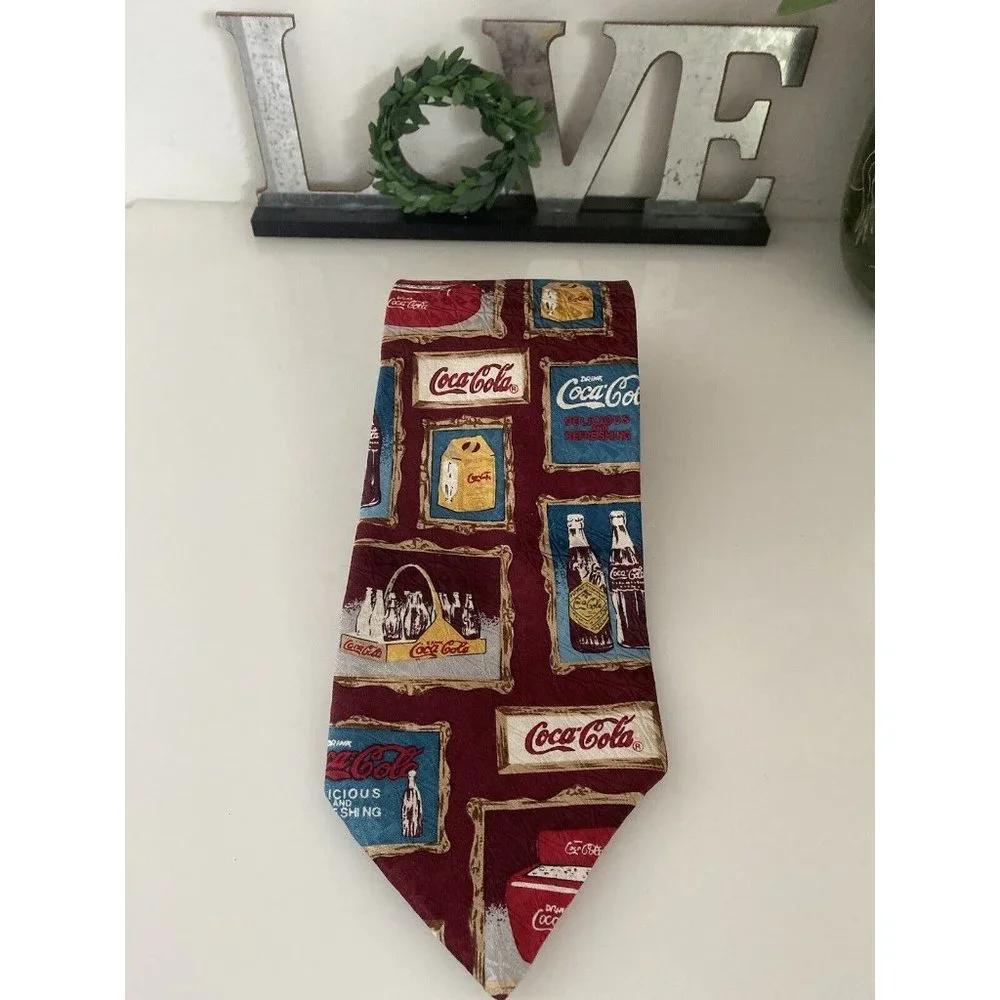 Coca Cola Men’s 100% SILK Tie Made in USA Retro W Old Bottles And Cases 4